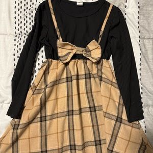 Girl long sleeve dress size 6